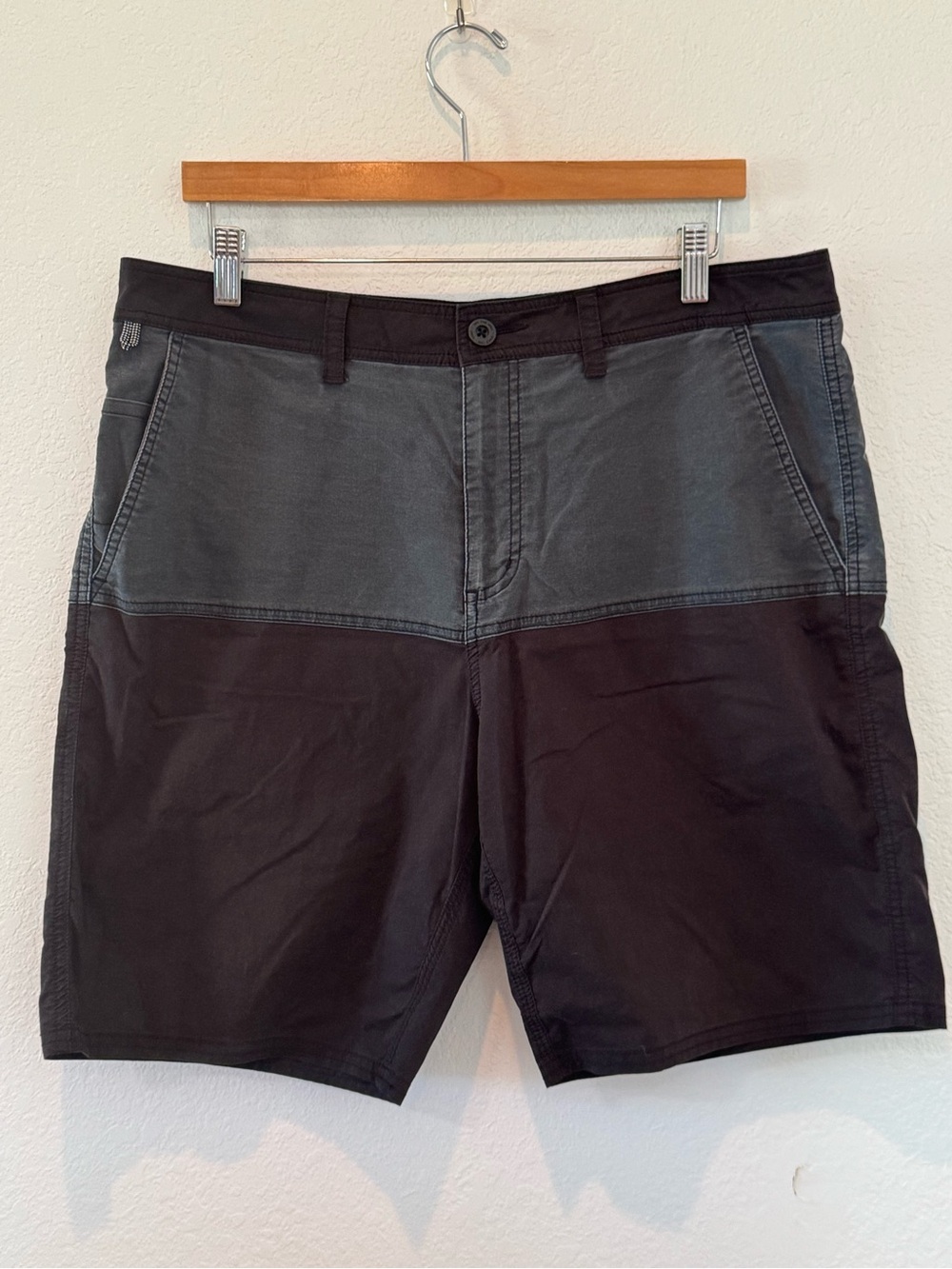 Vans Deck-Siders Two-Tone Black and Dark Gray Flat Front Shorts